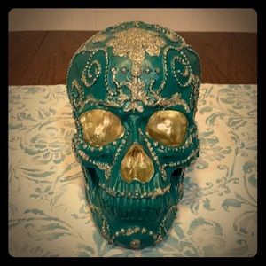 Teal Halloween 🎃 Skull 💀 with silver detailing
